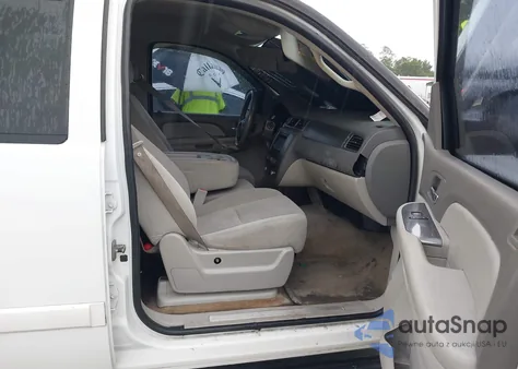 2007 Chevrolet Avalanche 1500 Ls из США, поврежденный, VIN 3GNEC12047G265713